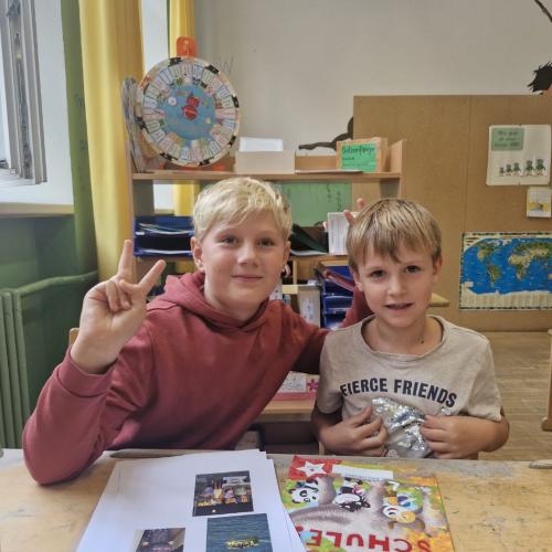 25-09-10 Buddies