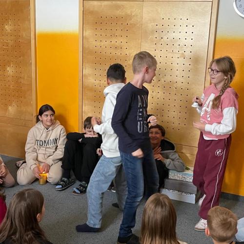 2025-12-01 ADventfeiern 4.Klasse