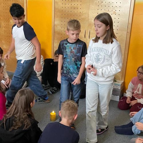 2025-12-01 ADventfeiern 4.Klasse