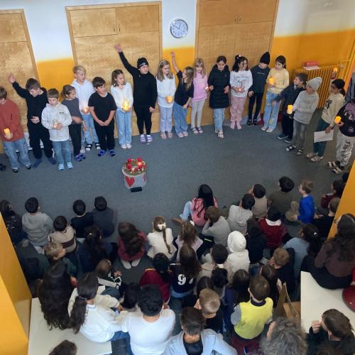 2025-12-01 ADventfeiern 4.Klasse