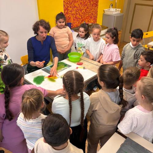 Die 1b Klasse und 2c Klasse filzen