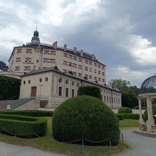 2026-07-01 Schloss Ambras 4. Klassen